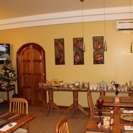 Native Abode Bed & Breakfast Bon Accord Village Екстериор снимка